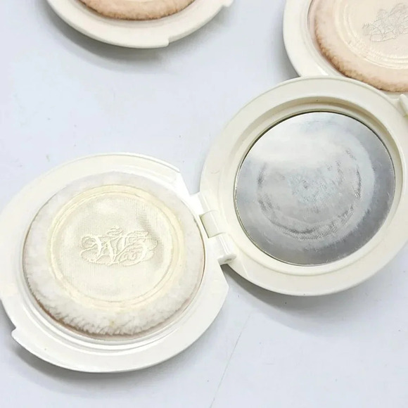 Germaine Monteil Womens Compact Superglow Solid Satin Powder Sheer LOT OF 3 VTG - Picture 4 of 7